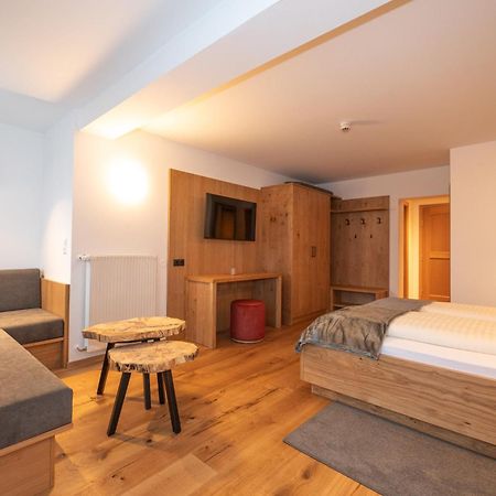 Hotel Brunnwirt Weissbriach Bagian luar foto
