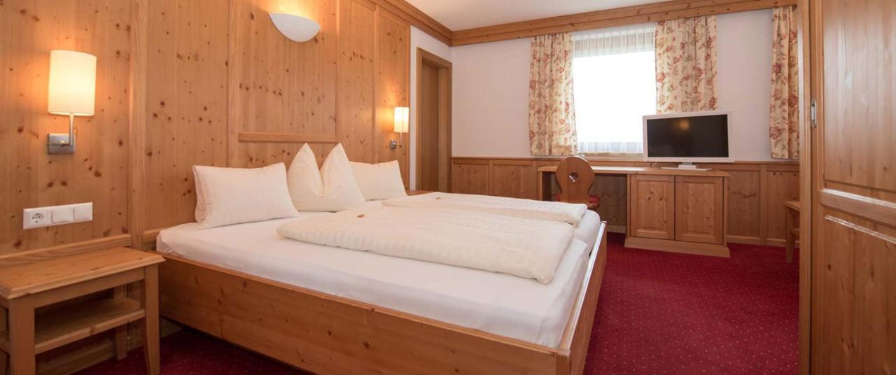 Hotel Brunnwirt Weissbriach Bagian luar foto