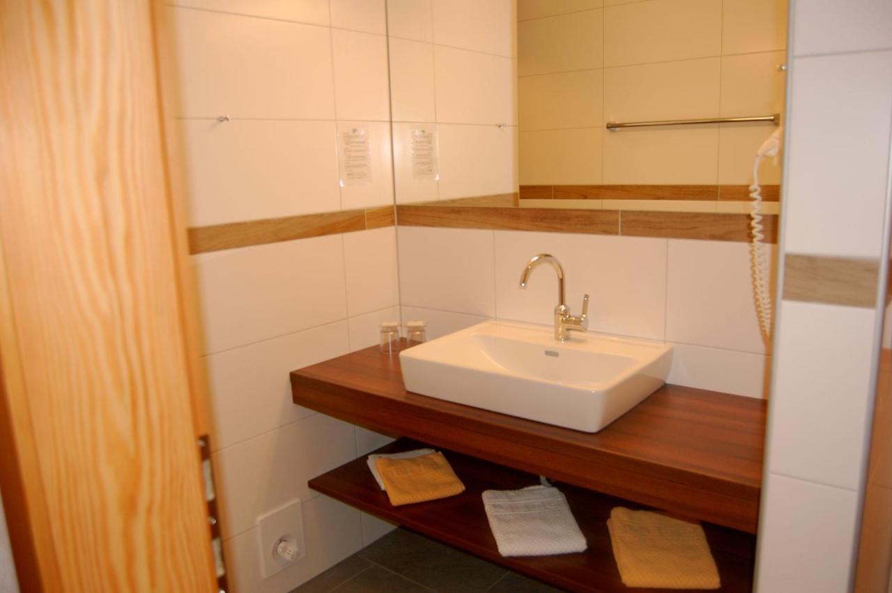 Hotel Brunnwirt Weissbriach Bagian luar foto