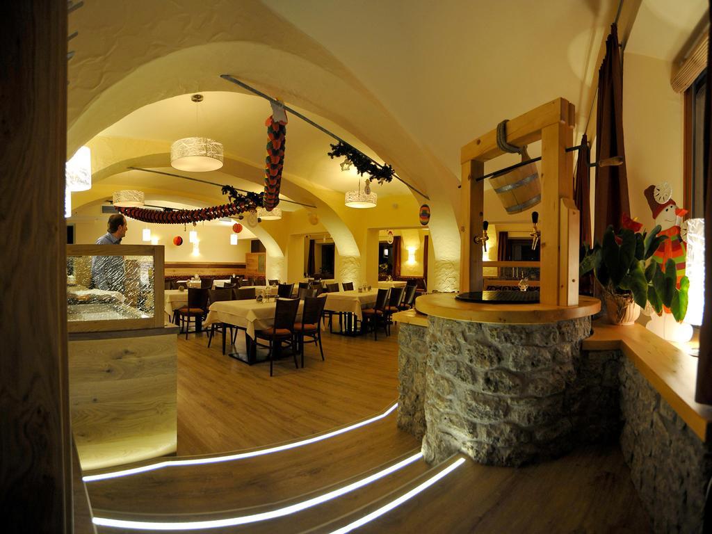 Hotel Brunnwirt Weissbriach Bagian luar foto