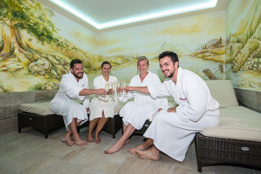 Hotel Brunnwirt Weissbriach Bagian luar foto