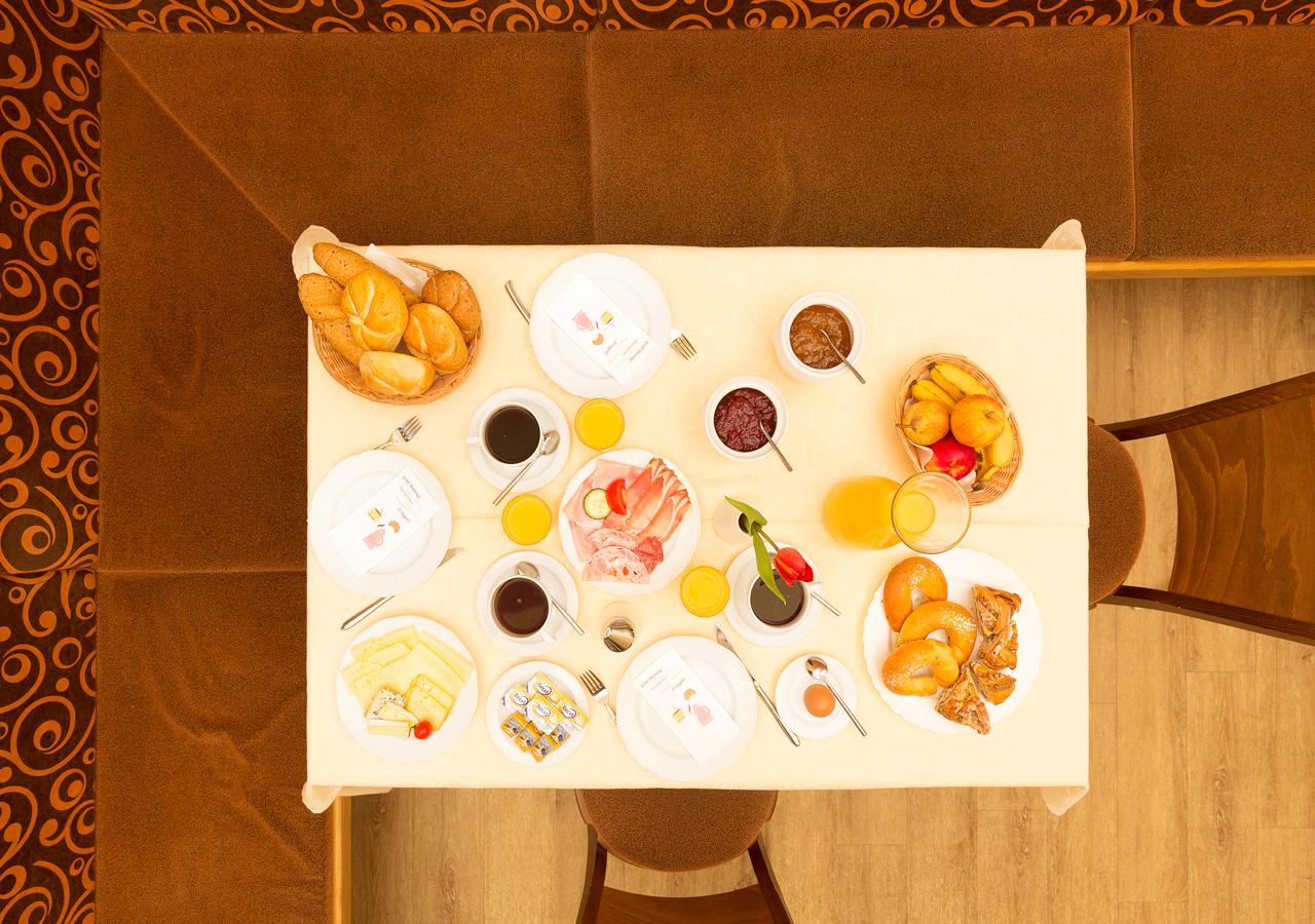 Hotel Brunnwirt Weissbriach Bagian luar foto