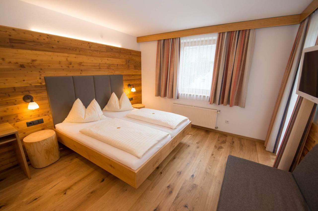 Hotel Brunnwirt Weissbriach Bagian luar foto